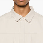 Camicia Duty in bianco di ENTIRE STUDIOS - Unisex 