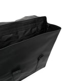 Zaino impermeabile con logo goffrato in nero Rains - unisex 