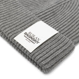 Berretto in maglia a costine in grigio di Ruslan Baginskiy - donna 