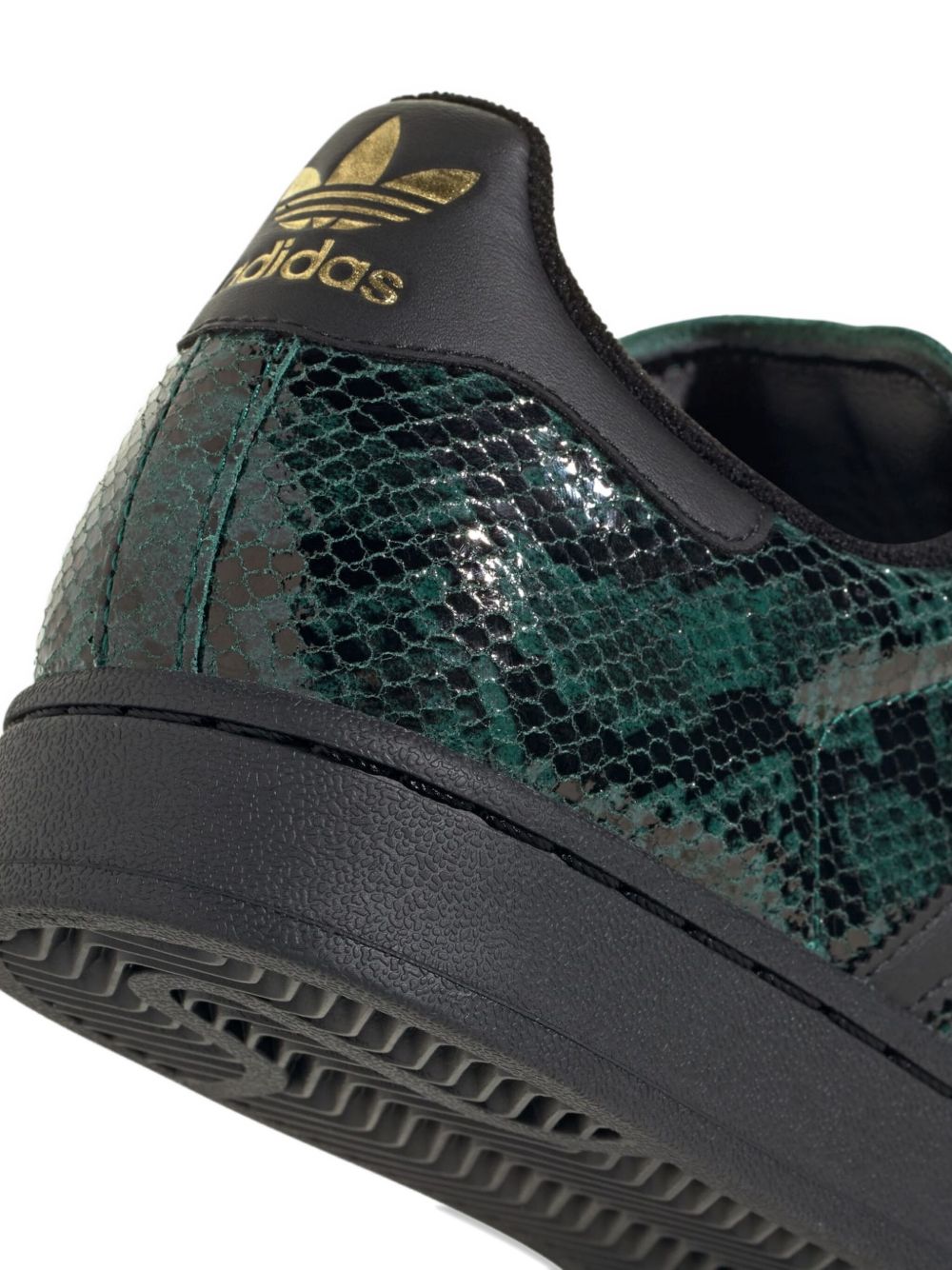 Sneakers Superstar II in verde 