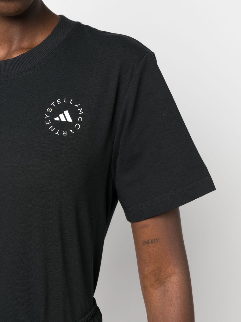 T-shirt a maniche corte truecasuals in nero Adidas by stella mc cartney - donna 