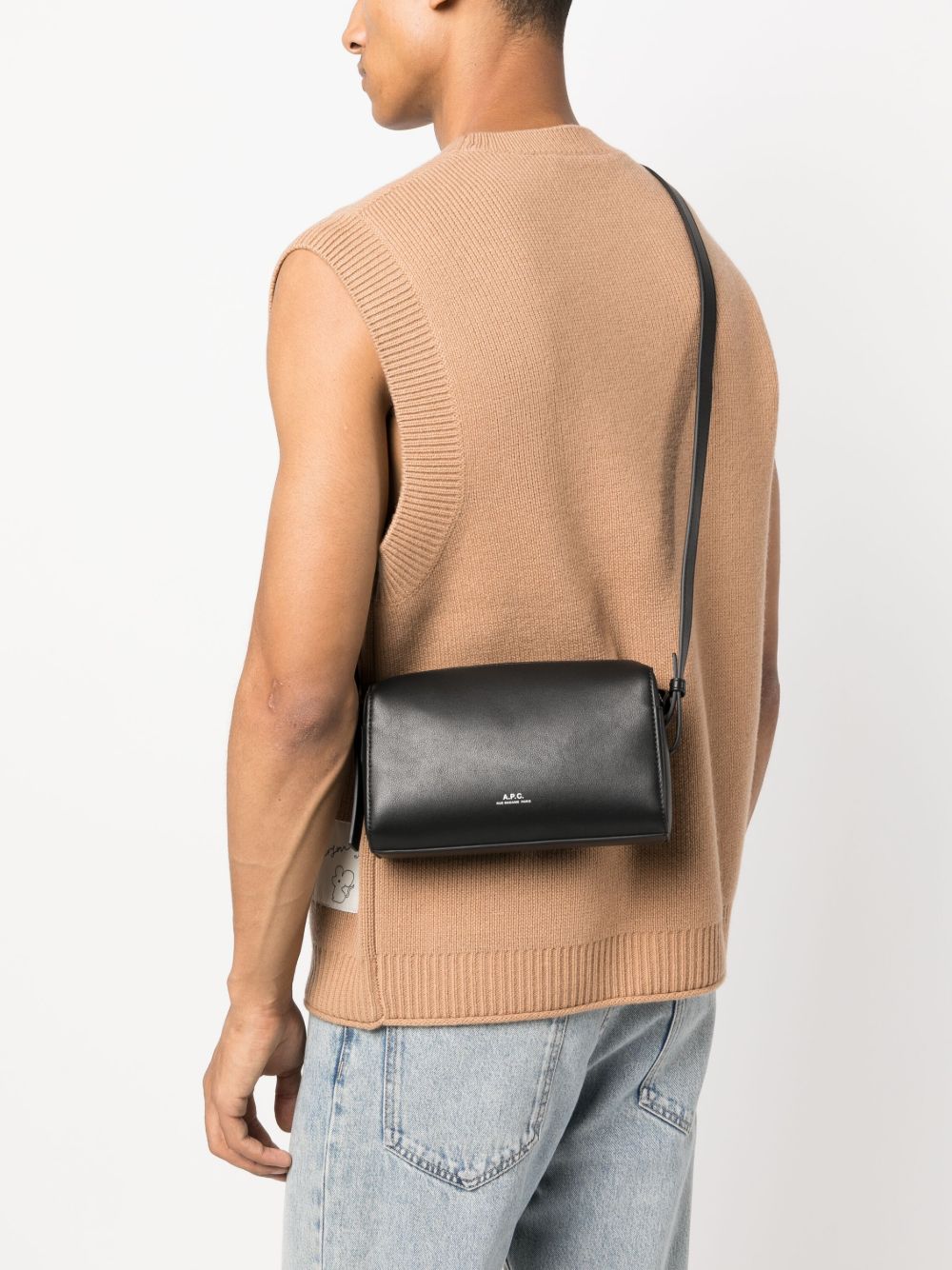 Borsa messenger Nino in nero - A.P.C -  uomo 