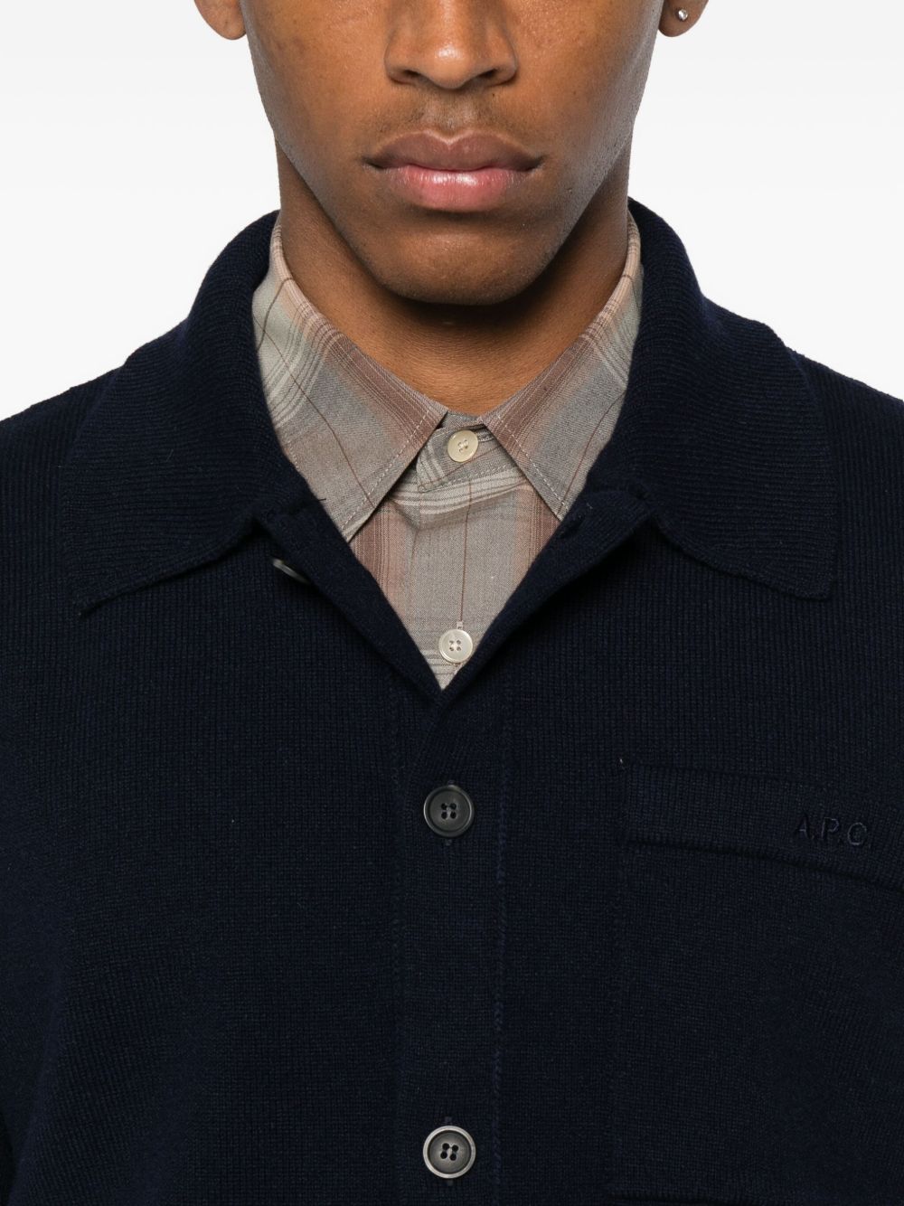 Cardigan con taschino in marrone A.P.C. - uomo 