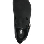 Sneakers con cinturino con fibbia in nero 