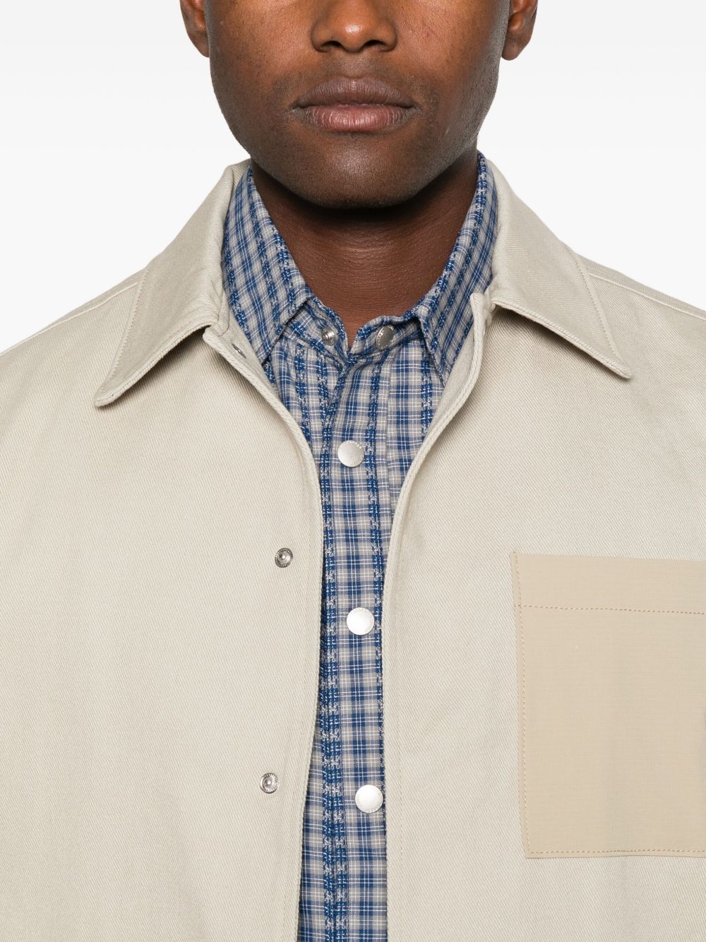 Giacca-camicia con tasca in beige Carrer - unisex 