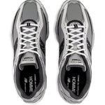 Sneakers U509 con logo in grigio <BR/> 