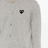 Cardigan con logo a cuore in grigio Comme des garcons play - unisex 