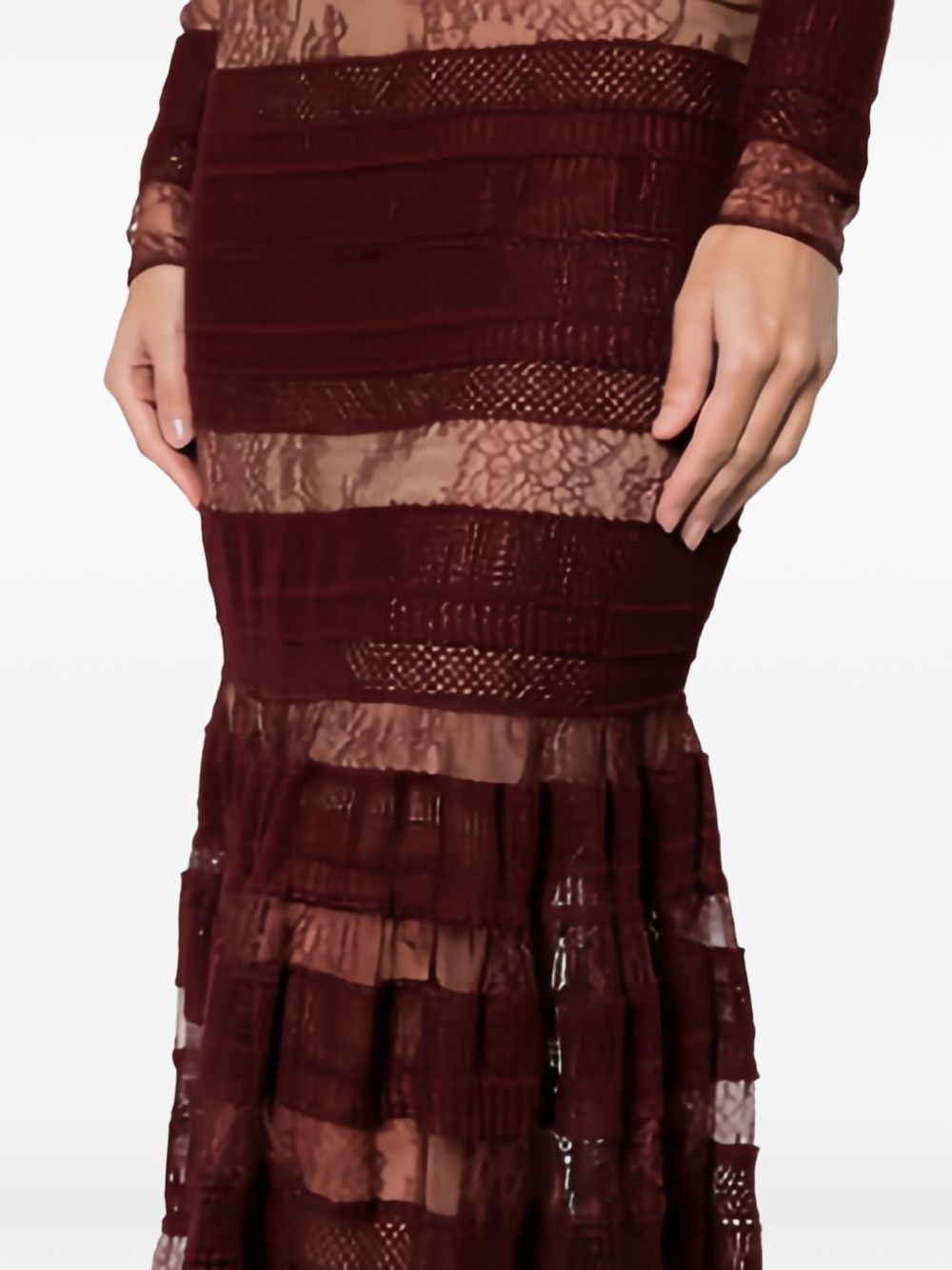 Abito in pizzo con maniche lunghe e spalle scoperte in bordeaux Elie saab - donna 