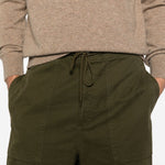 Cargo con tasche barren in verde Entire studios - unisex 