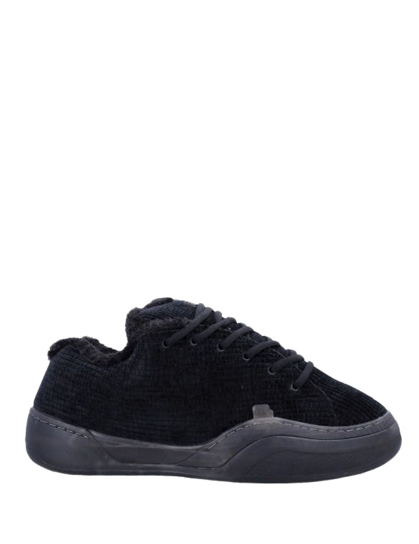Sneakers in velluto a coste vamp in nero 