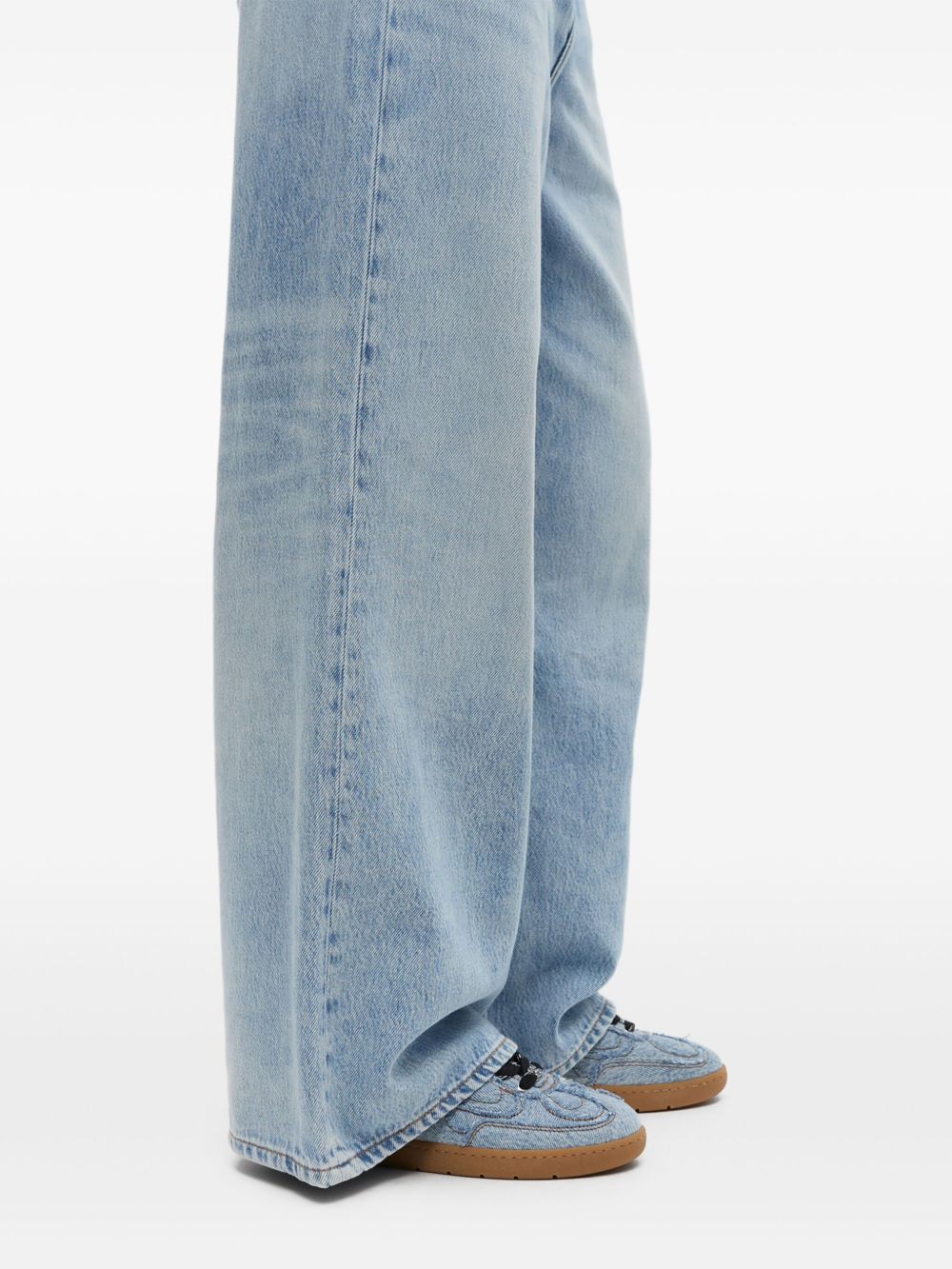 Sneakers con design a inserti in blu 