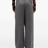 Pantaloni gessati con pieghe in grigio Ganni - donna 