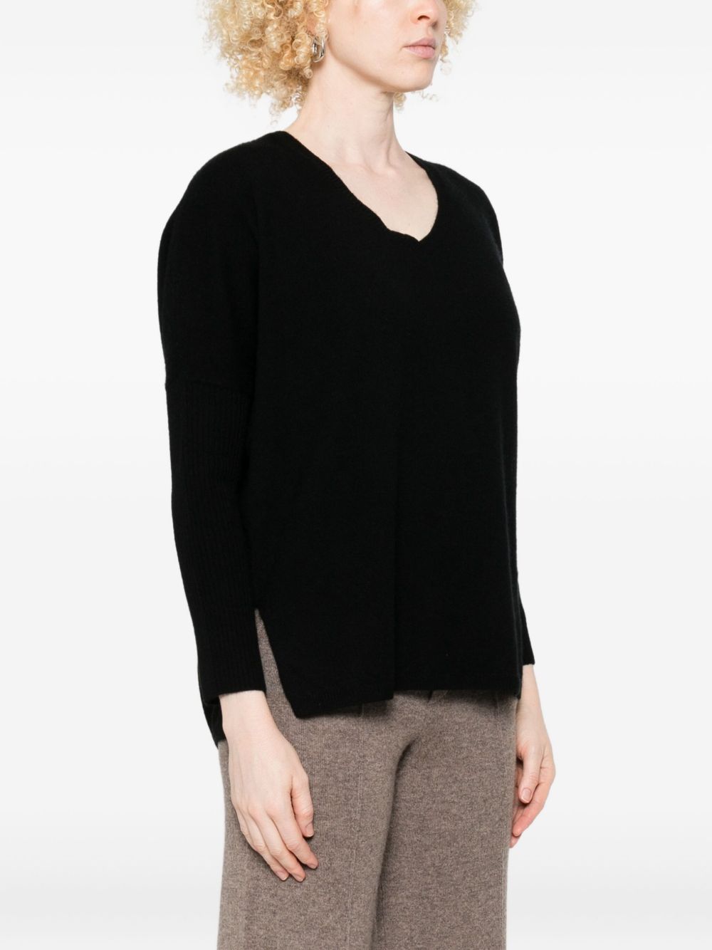 Maglione con scollo a V in nero Gotha - donna 