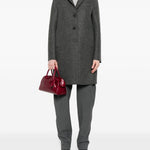 Cappotto con applicazione e bottoni in grigio Harris Wharf London - donna 