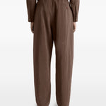 Pantaloni con pinces in marrone Lemaire - uomo 