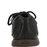 Sneakers in pelle con lacci in nero 