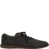 Sneakers in pelle con lacci in nero 