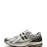 Sneakers m1906  in argeto, nero e bianco New Balance - unisex 