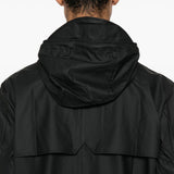 Parka rivestito con cappuccio e coulisse  in nero Rains - uomo 
