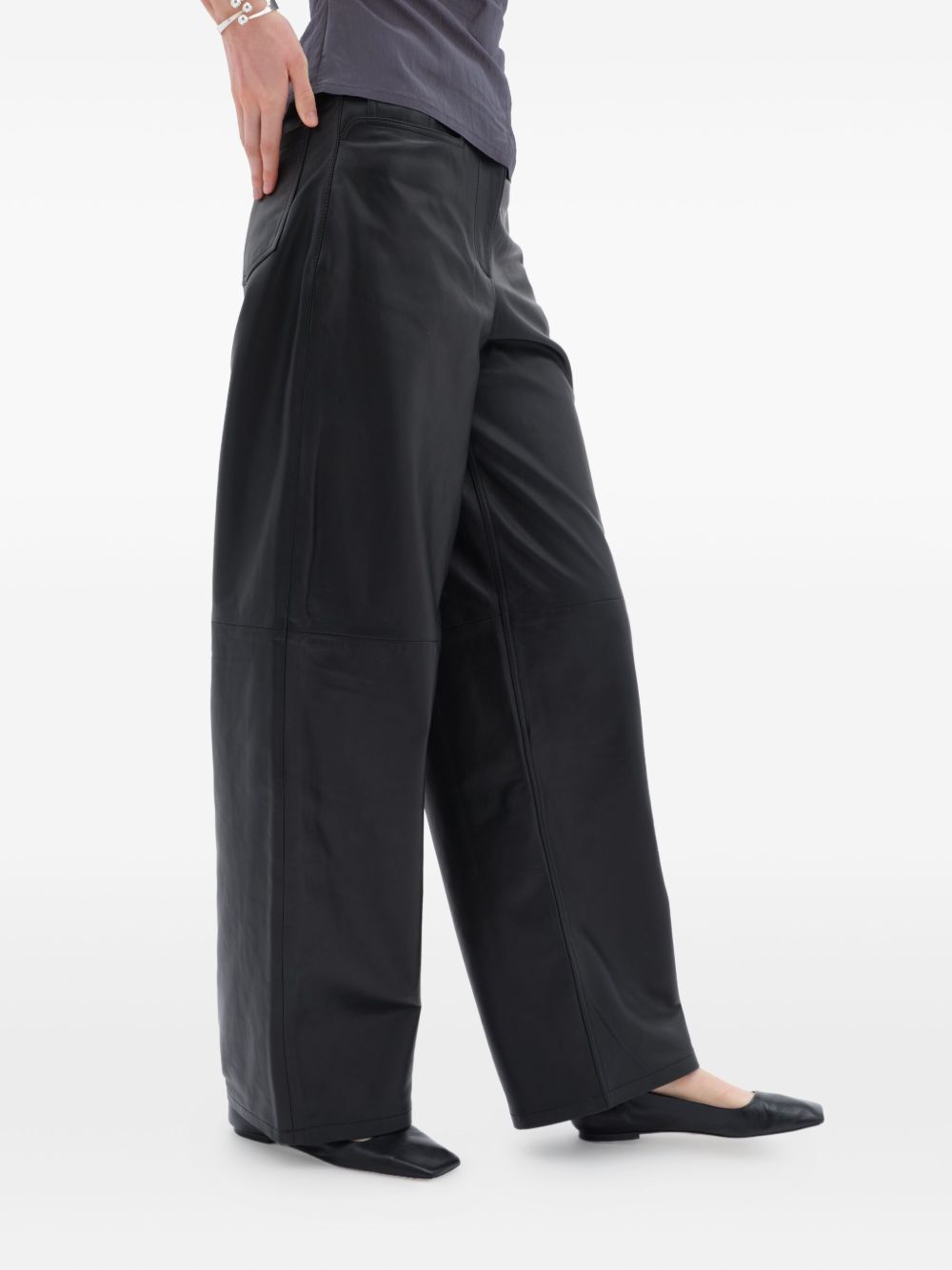Pantaloni dritti in nero Remain - donna 