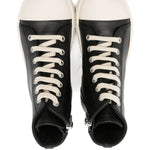 Sneakers con lacci in nero 
