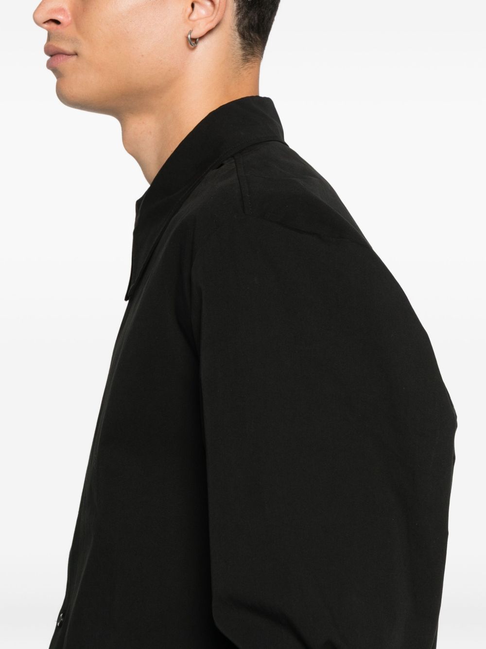 Camicia con colletto a punta in nero Sefr - uomo 