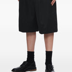 Bermuda plissettati con cintura in nero Simone rocha - uomo 