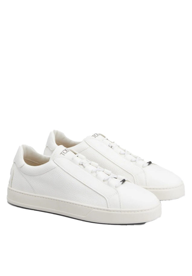 Sneakers basse in pelle scamosciata in bianco 