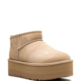 Stivaletti classic ultra plartform in beige Ugg - donna 