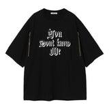 T-shirt You don't know me con zip in nero Undercover - uomo 