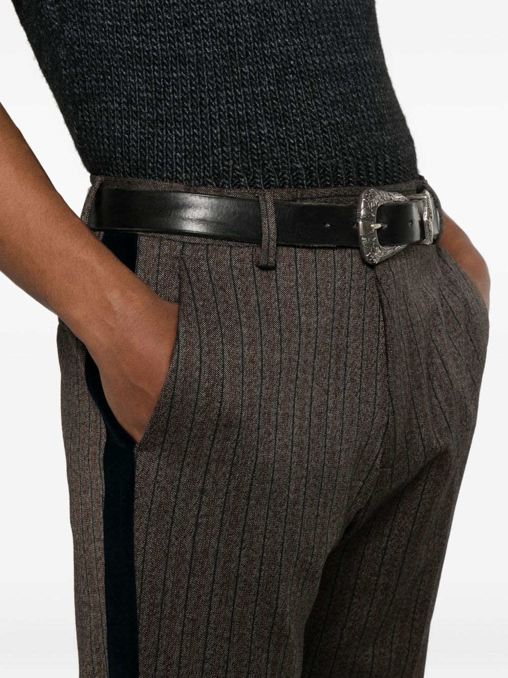 Pantaloni in misto lana a righe alto in marrone Wales Bonner - uomo 