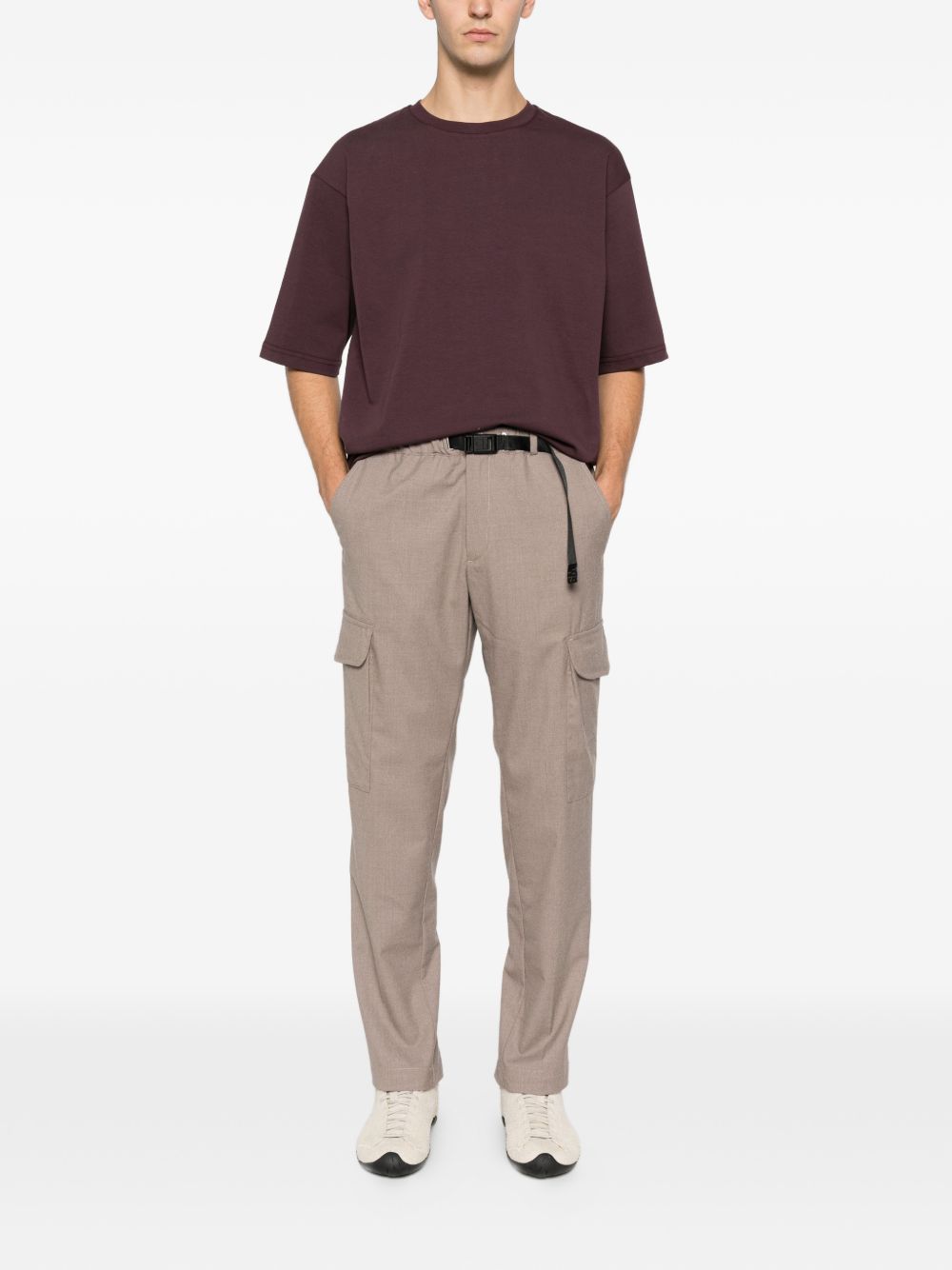 Pantaloni cargo con tasche in grigio Whitesand - uomo 