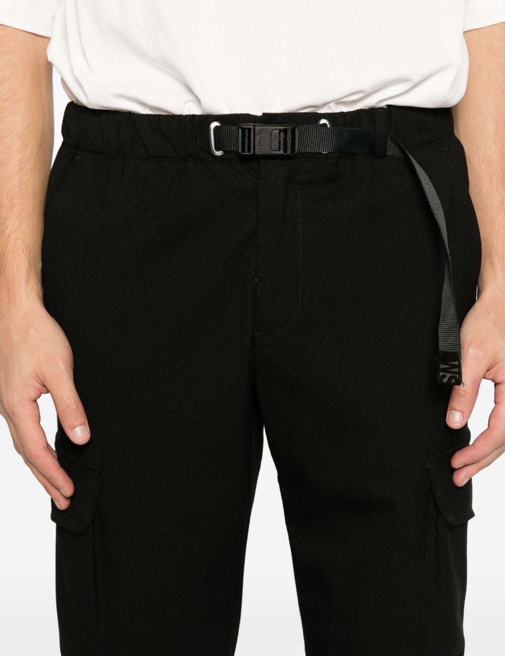 Pantaloni cargo con tasche in nero Whitesand - uomo 