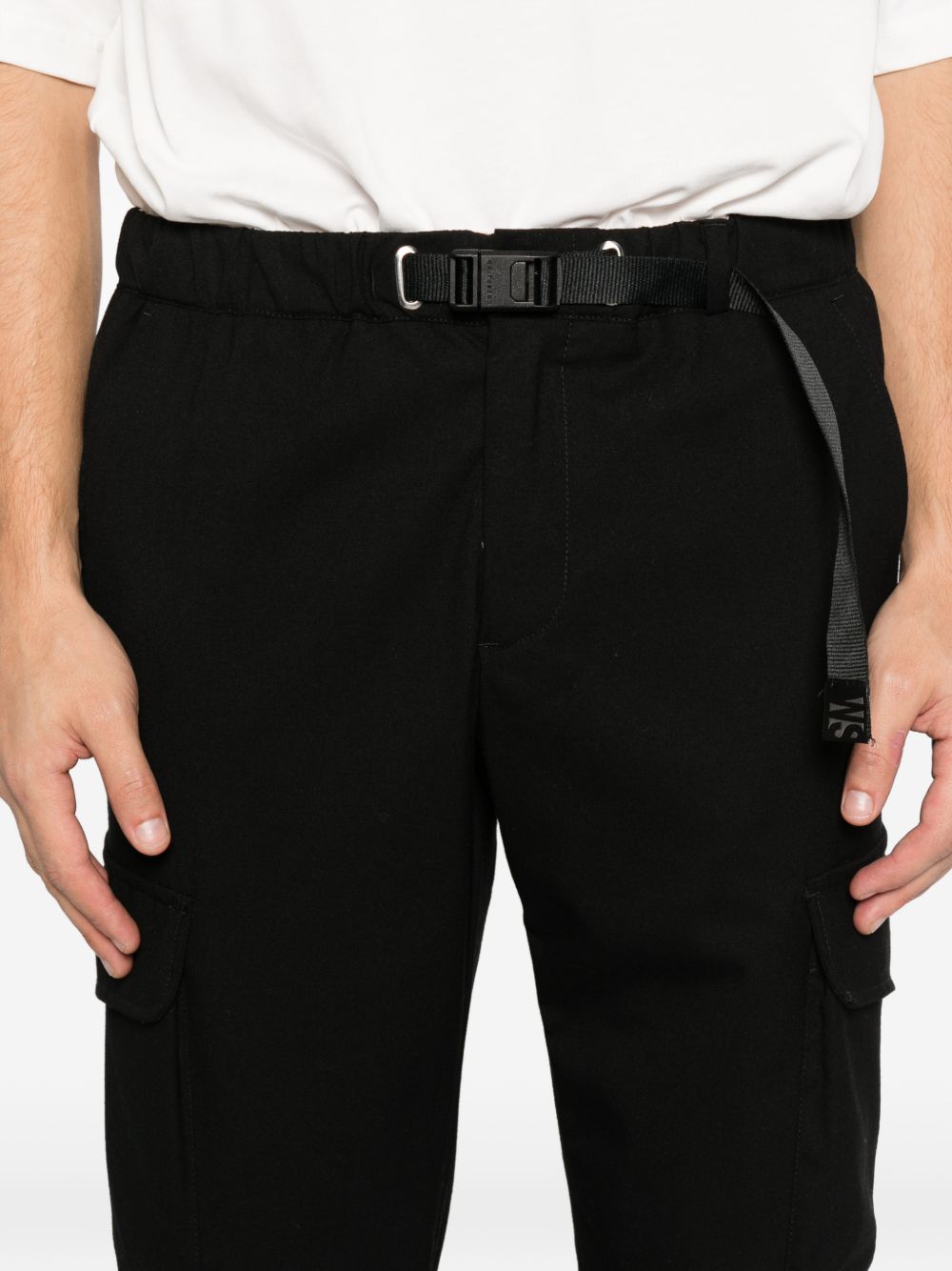 Pantaloni cargo con tasche in nero Whitesand - uomo 