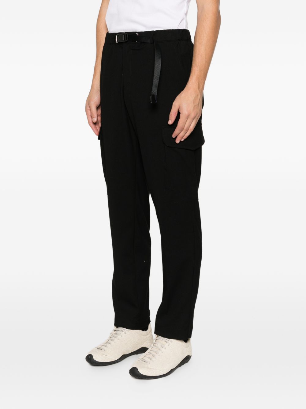 Pantaloni cargo con tasche in nero Whitesand - uomo 