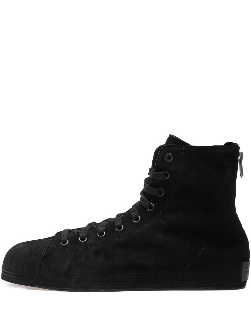 Sneakers con lacci e zip in nero 