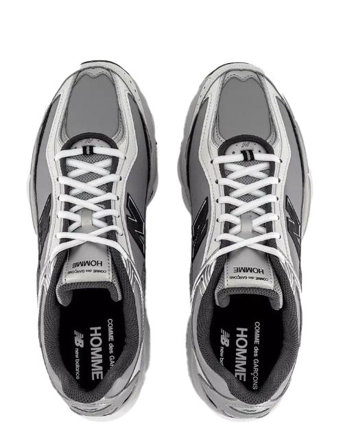 Sneakers U509 con logo in grigio <BR/> 