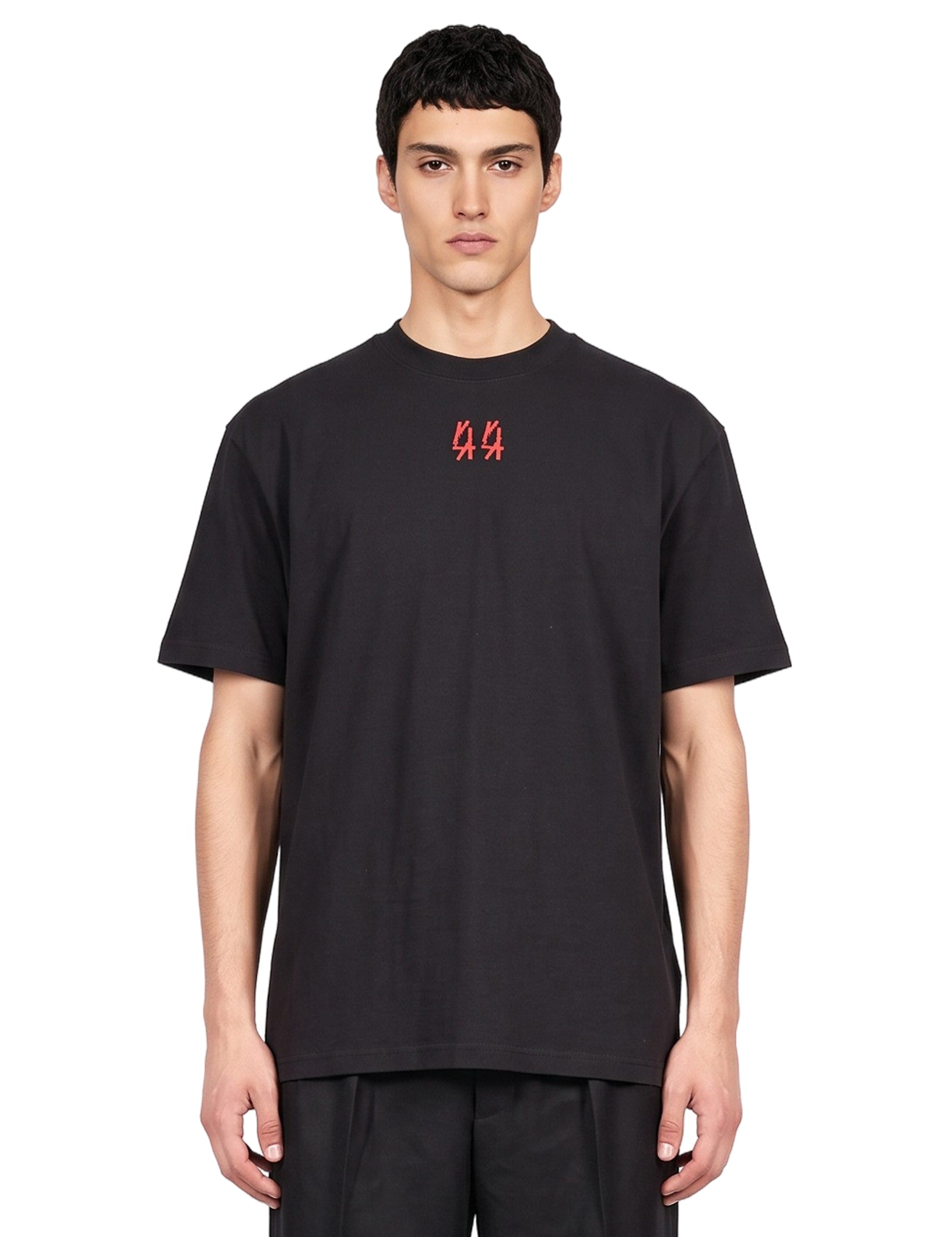 T-shirt con ricamo in nero 
