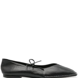 Ballerine Sway con punta quadra in nero 