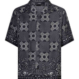 Camicia a maniche corte con stampa bandana in nero 