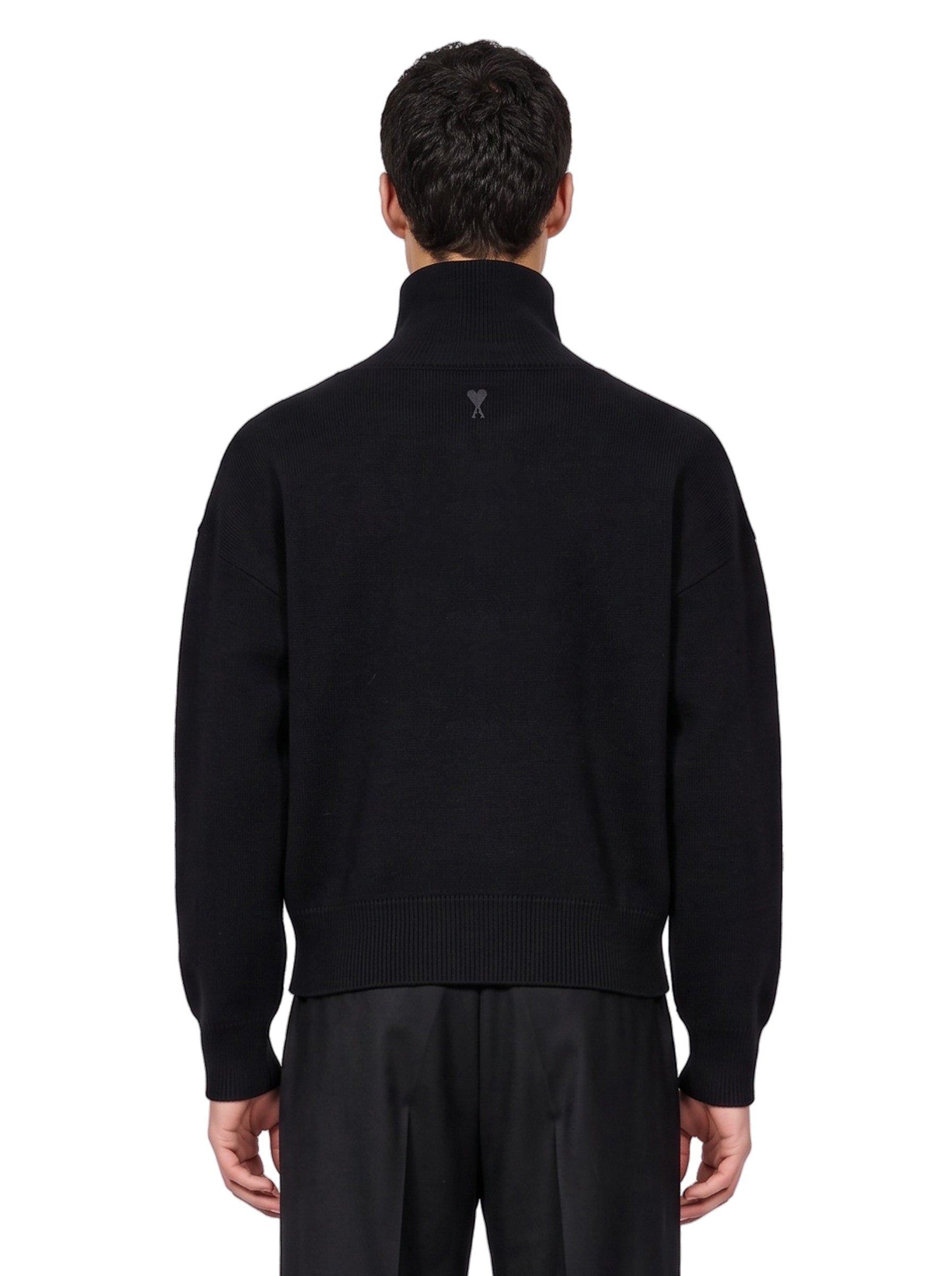 Maglione collo alto con bottoni in nero 