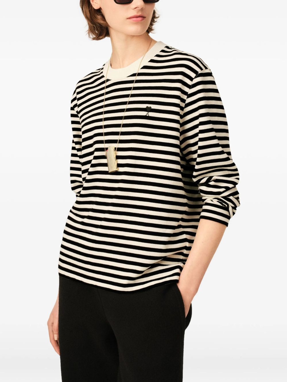 T-shirt a righe in bianco e nero 