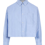 Camicia crop con logo in celeste 