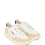 Sneakers basse Medalist in bianco e beige 