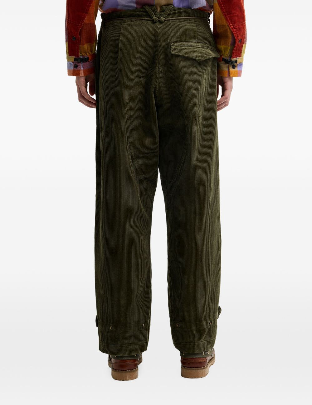 Pantaloni oversize a coste sottili in verde 