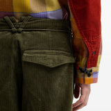Pantaloni oversize a coste sottili in verde 