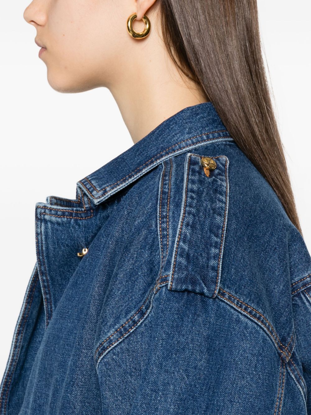 Giacca denim con tasche in blu 
