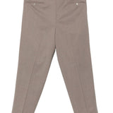 Pantaloni con pieghe frontali in grigio 