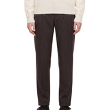 Pantaloni con pieghe frontali in marrone 