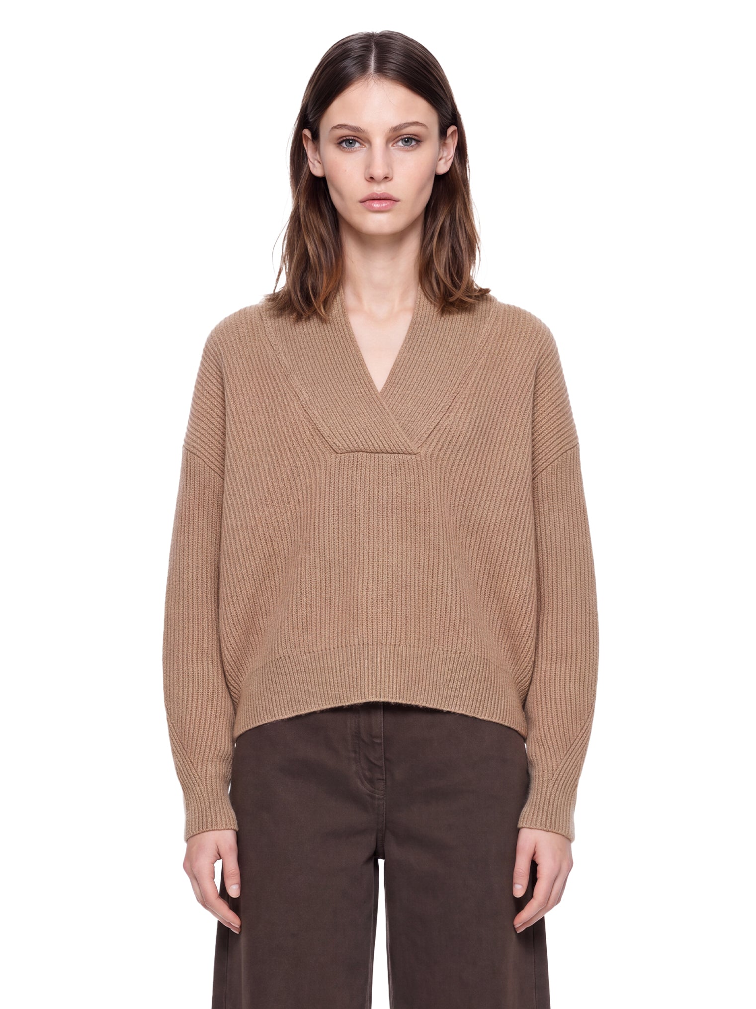 Maglione in cashmere a coste in beige 